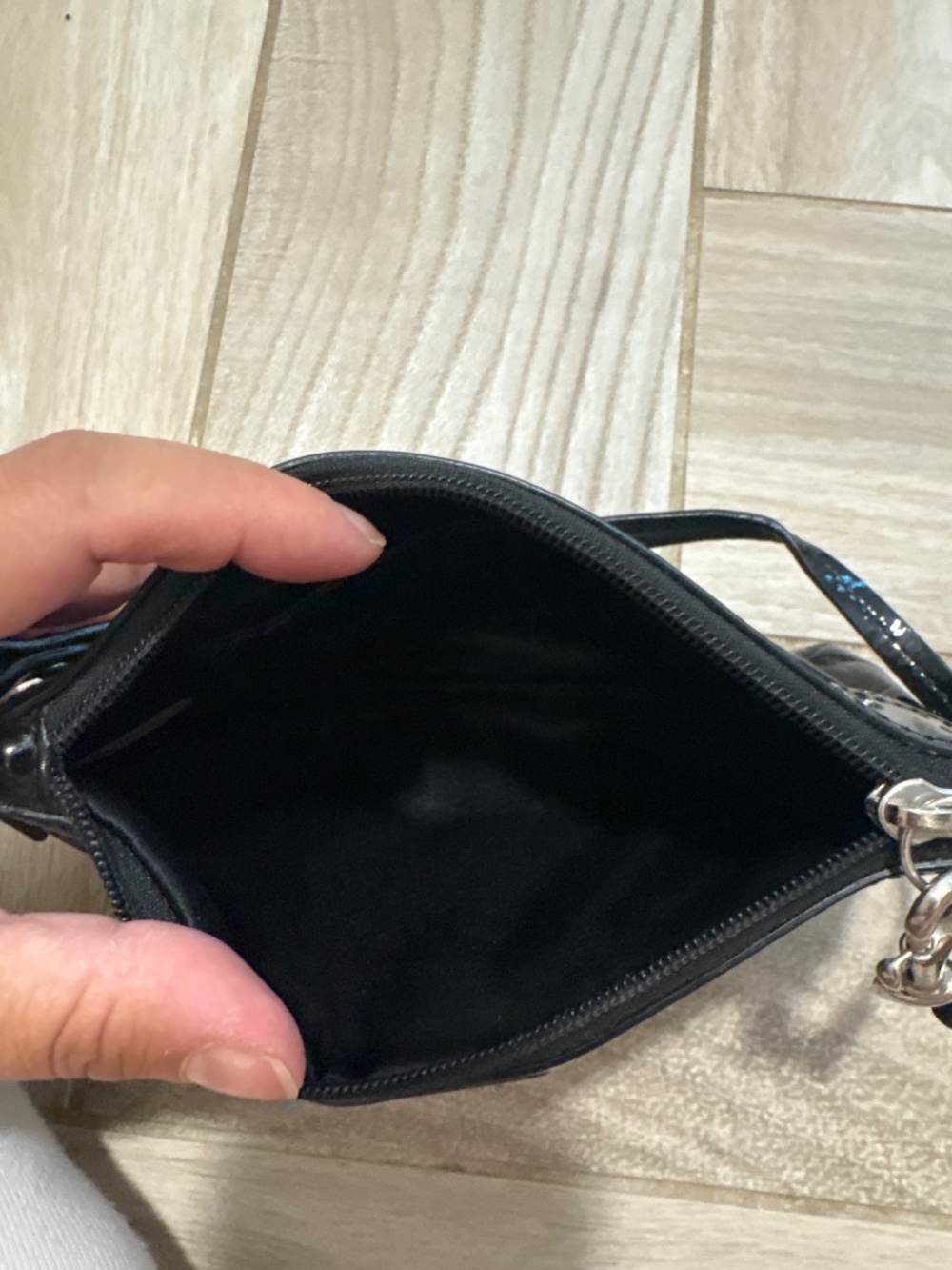 Coach logo wristlet - Picture 2 of 3